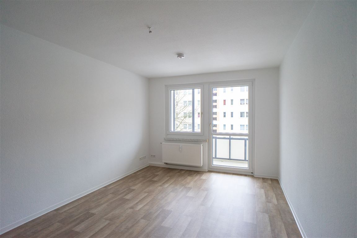 Familienfreundliche 3 Raumwohnung Nähe des Zeißigwaldes, 09130 Chemnitz (Sonnenberg Nord), Etagenwohnung