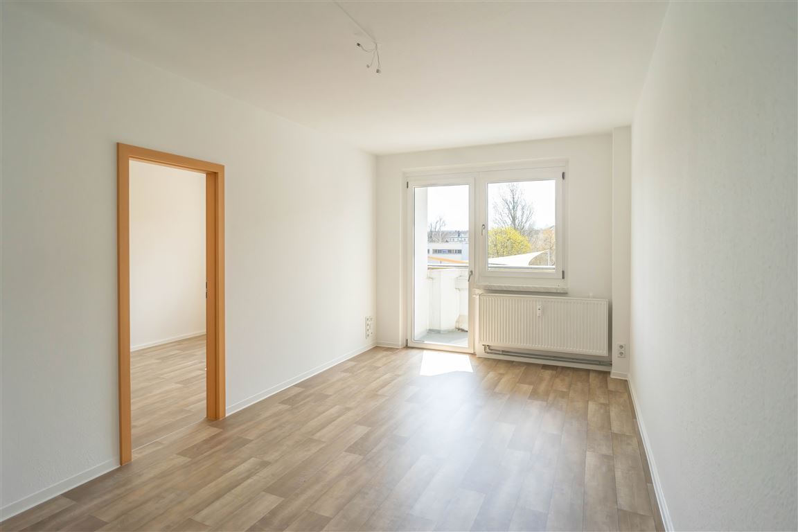 Gemütliche 3 Zimmerwohnung mit Balkon, 09130 Chemnitz (Sonnenberg Süd), Etagenwohnung