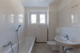 Badezimmer - Gemütliche Wohnung mit Garten –