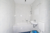 Badezimmer - Wohnung mit Wohlfühlcharakter – 2 Zimmerwohnung nahe Zentrum