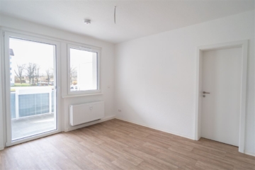 ++ Erstbezug nach Sanierung ++ Moderne 2 Zimmerwohnung mit Dusche und Wanne + Solarmodul, 09130 Chemnitz (Sonnenberg), Etagenwohnung