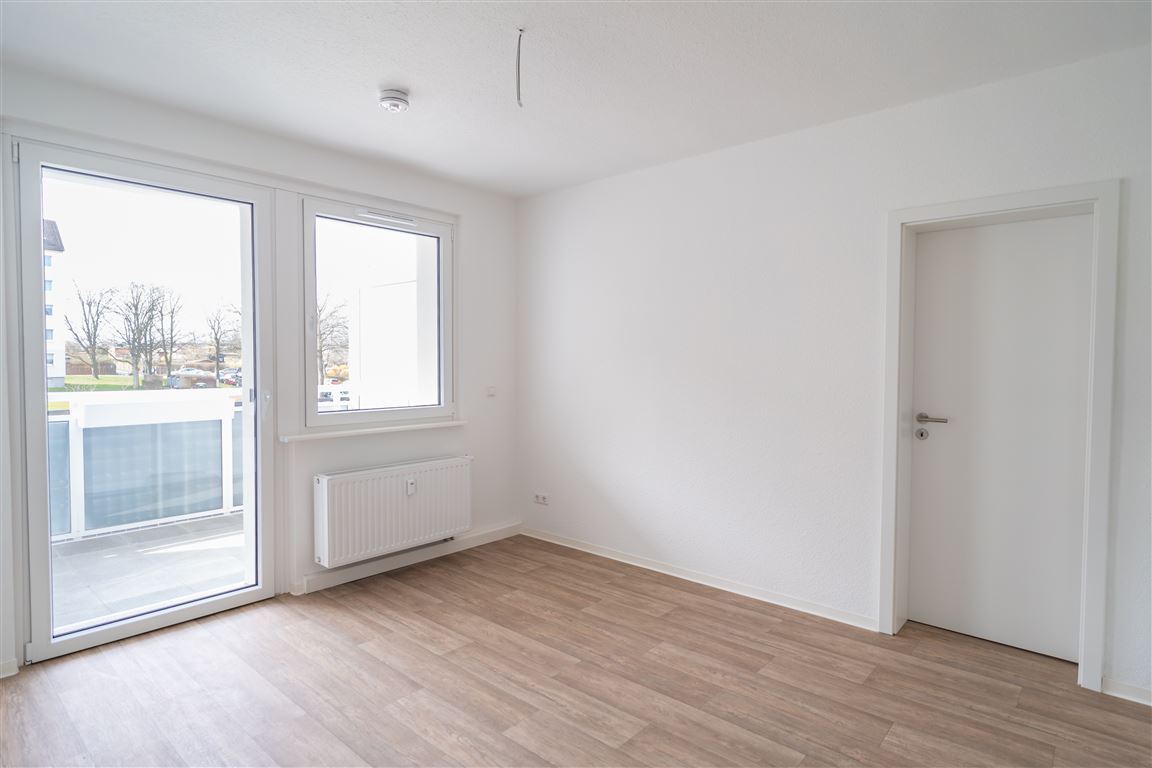 ++ Erstbezug nach Sanierung ++ Moderne 2 Zimmerwohnung mit Dusche und Wanne + Solarmodul, 09130 Chemnitz (Sonnenberg), Etagenwohnung