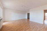 Wohnzimmer - super schöne Wohnung, großes Wohnzimmer, sonniger Südbalkon Aufzug
