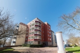Hausansicht - super schöne Wohnung, großes Wohnzimmer, sonniger Südbalkon Aufzug