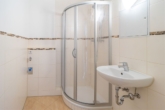 Badezimmer - * helle 2 Zimmerwohnung mit Balkon / Zentrumsnah *