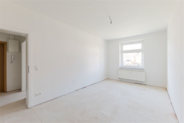 Helle 2 Zimmerwohnung mit Tageslichtbad *Gartennutzung möglich*, 09131 Chemnitz (Ebersdorf), Wohnung