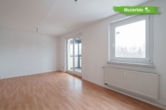 Musterbild Wohnzimmer - Ganz oben mit Aufzug im schönen Stadtteil Kapellenberg.